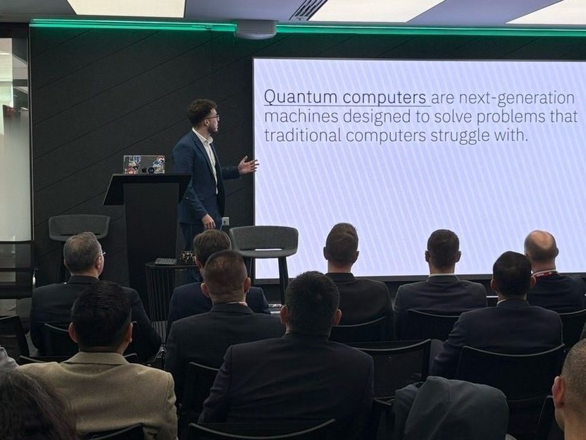 Homam Almofty presenting at a cybersecurity event